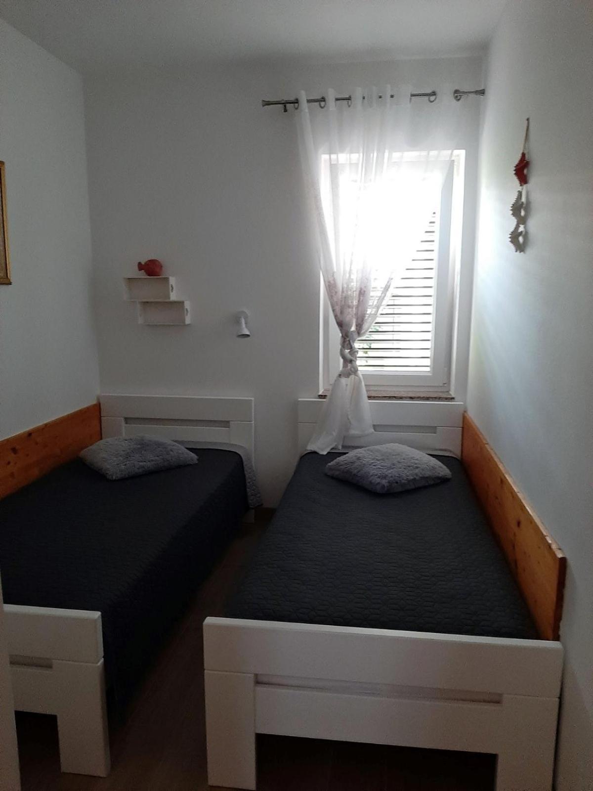 포라트 Apartman Mima 아파트 외부 사진